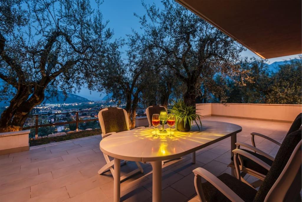 Casa Tra Gli Olivi Arco Exterior foto